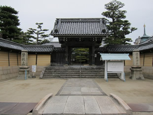 写真3：無量光寺