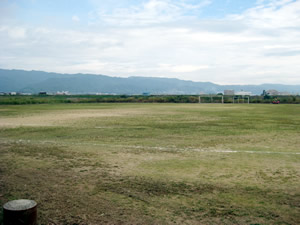 写真1：小豆島球技場
