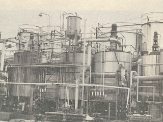 化学工場の画像