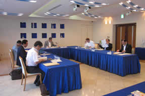 写真：第2回和歌山市産業戦略会議の様子