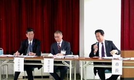 報告会の様子