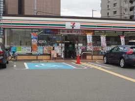 写真：セブンイレブン和歌山向芝店