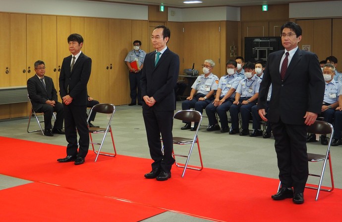 写真 参列者(3名)