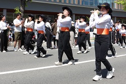 画像1：躍動感溢れる演奏・演技で会場を魅了