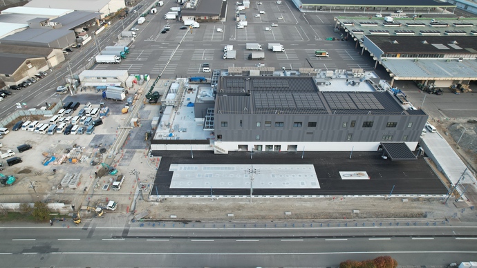 令和8年1月　内装工事、設備工事、外構工事等