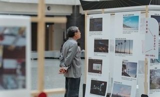 高雄市で開催中の写真展の様子（1）