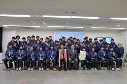 画像1：One  Wakayama～地域のきずなをたすきでつなぐ～